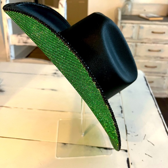 Custom canvas, cowboy hat with rhinestones size medium. Fits 6 7/8 -7 1/8 - Picture 1 of 4